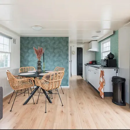 Jaktstuga Valkenbosch - De Pimpel 12 *